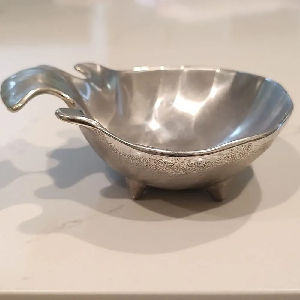 The Wilton Co RWP Footed Shell Nut Candy Trinket Pewter Dish
